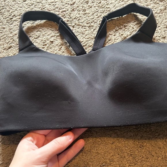 Lululemon Soft Padded Black Hook and Eye Sports Bra Adjustable Back Straps 32DD - Picture 3 of 6